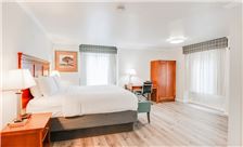 Oversized 1 King Bed Room